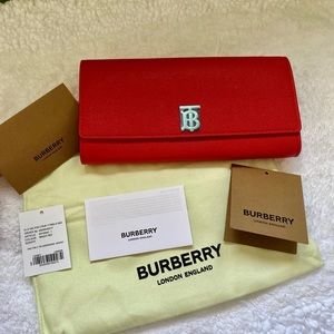 Auth NWT Burberry London Wallet